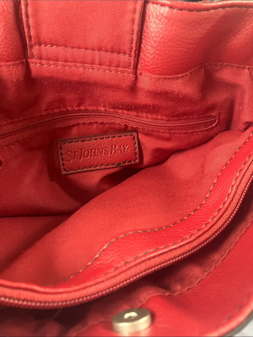 St John’s Bay Red Leather Tote Handbag - Stylish Everyday Shoulder Bag